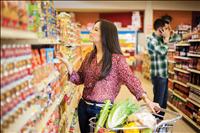 Local markets explore niches to coexist with supercenter