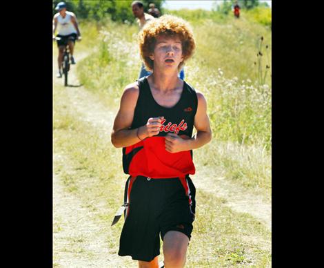 Ronan kicks off cross-country season with canal run