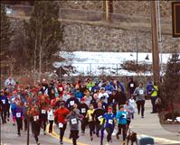 Turkey trotters run, walk Thanksgiving morning