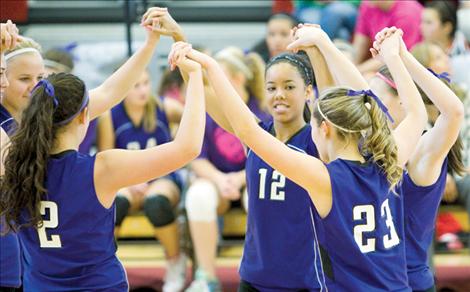 Lady Vikings build team unity