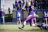 Pirates lose gut-wrencher, 35-34
