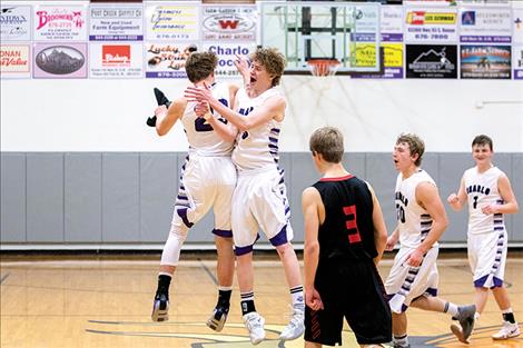 The VIkings celebrate the victory.