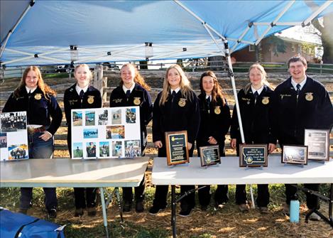 Students with the Future Farmers of America teach kids about the program. 