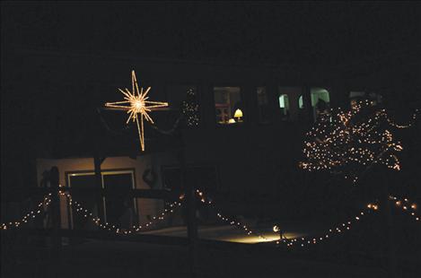  Cheerful lights decorate one of the winnng residences in Polson’s Season of Light contest.