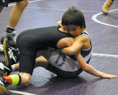 Nathin Wersonick grapples in Saturday’s tournament.