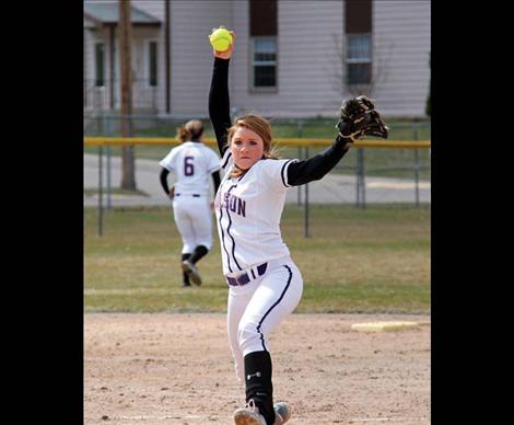 Lady Pirate Pitcher Jessica Bagnell