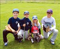 Young athletes learn from Mariners role models