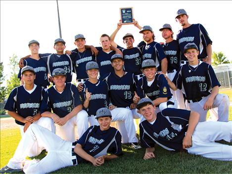 Mariners celebrate the win.