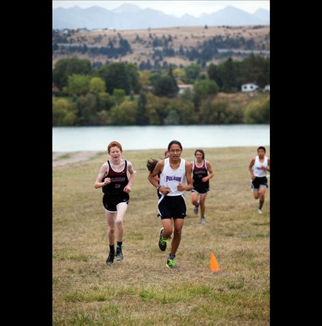 Pirate Daniel Omeasoo leads a pack of racers on Polson’s exciting course