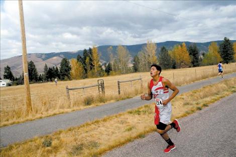 Working hard, Donovan McDonald sprints towards the last leg of the race.