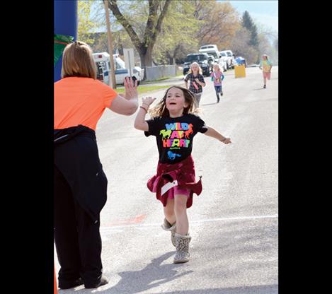 1-MILE FINISH LINE