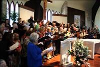 Music fest raises $3,000 for Helping Hands