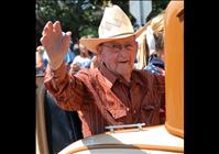 Centenarian leads Fourth of July parade