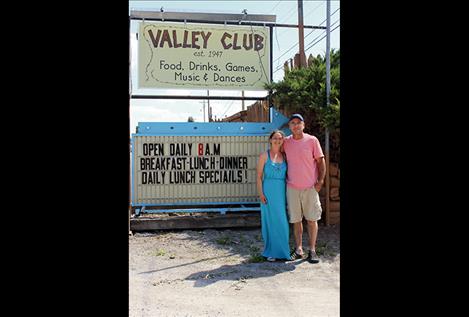 Valley Club's new owners, Amber and Chris White.