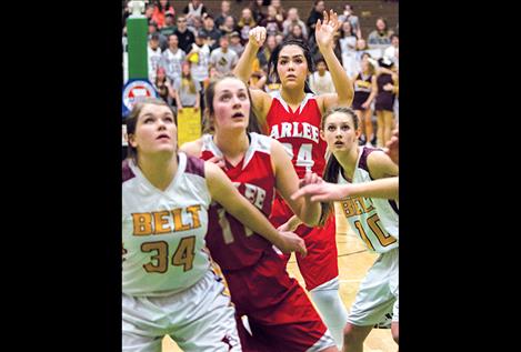 Scarlets’ Alyssia Vanderburg sinks another free throw.