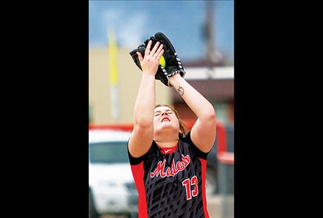 Ysabelle Burland catches an infield pop up.