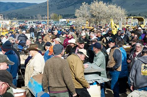 Close to one-thousand people attend the auction.