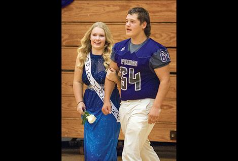 Vikings’ sophomore queen and king Aspen Bauer and  Riley Richard. 