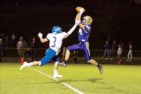 Pirate Trevor Schultz hauls in a touchdown catch.