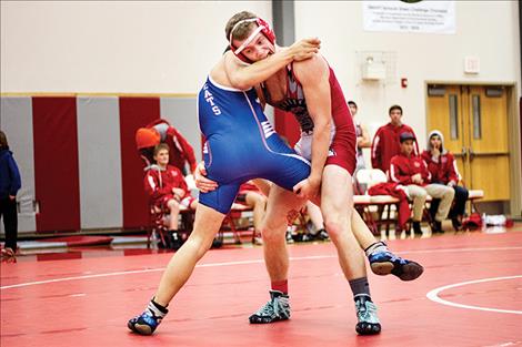 Arlee Warrior Skyler Titsworth battles opponent.