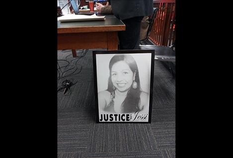 Bonnie Asencio brought a photo of her late sister, Jessi Qualtier, to court last week. 