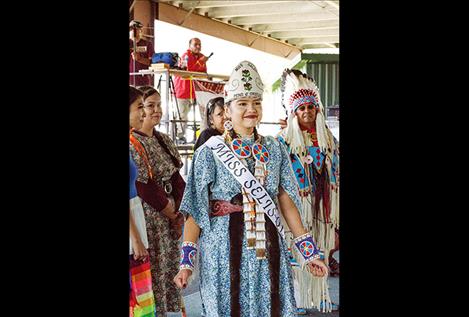 Leniece Trahan is crowned for a second year.