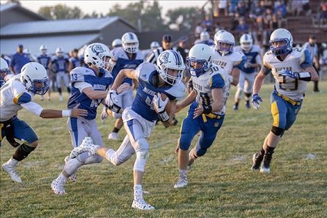 Bulldog Wacey McClure scampers into the end zone.