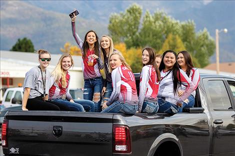 Arlee Scarlet Volleyball team.