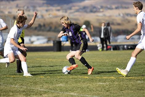 Rob Zolman / Valley Journal Pirate Bridger Wenzel displays some quick foot work.