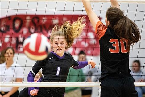 Lady Viking Kaitlin Cox fires a kill shot.