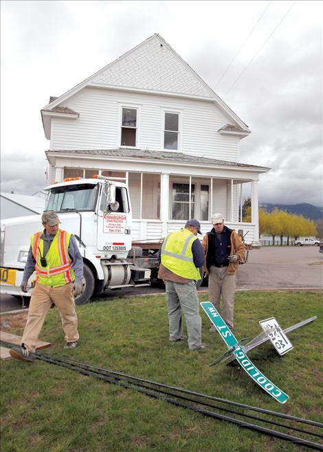 Carting the home form it’s original site involved removing more than just the house structure.