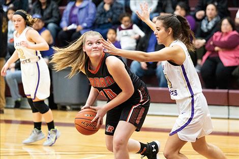 Maiden Jaylea Lunceford looks to score.