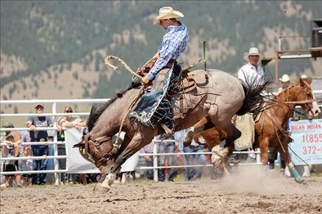 Ronan Cowboy Camron Brown scores a 69-point ride.