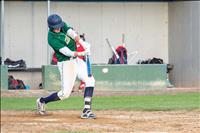 Mariners, Lakers split doubleheader