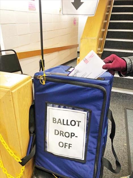 Lake County Election ballots will be overseen by the new and former election administrator. 