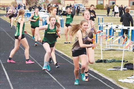 Polson Lady Pirate 4x400 Relay Team