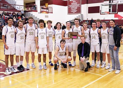 Polson Pirate basketball players, divisional champions