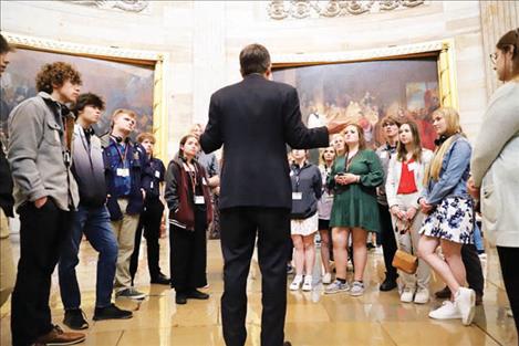 Senator Daines meets with Close Up students