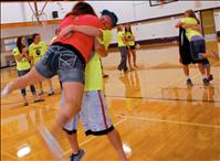 Link crew welcomes freshmen to high school